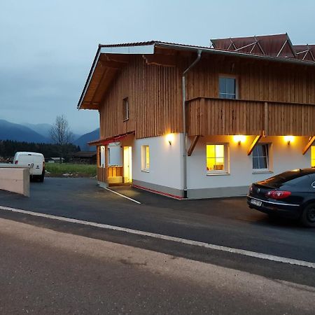 Gaestehaus Am Hahnenkamm Reutte Ngoại thất bức ảnh