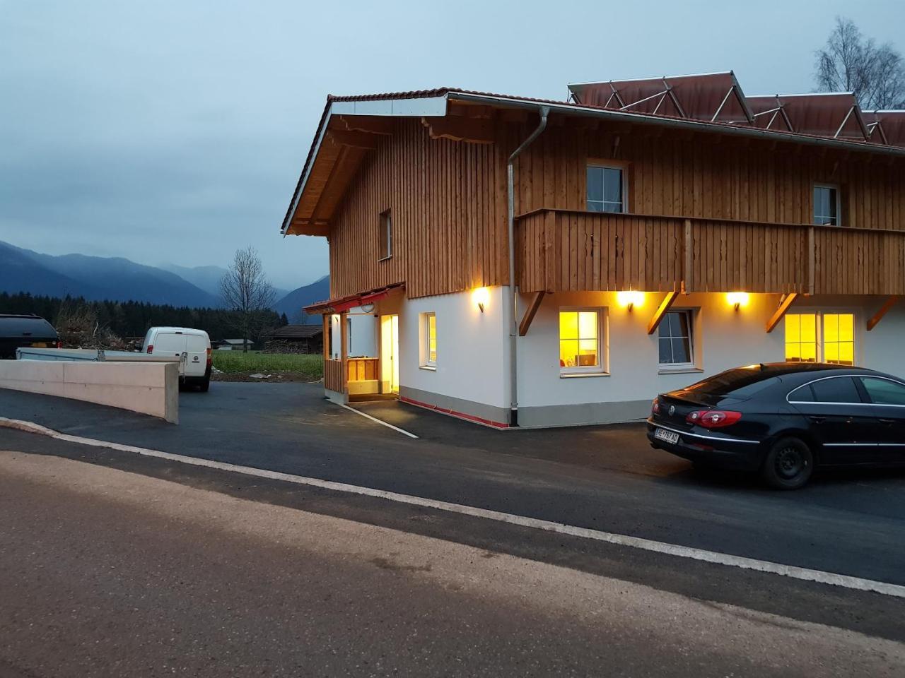 Gaestehaus Am Hahnenkamm Reutte Ngoại thất bức ảnh