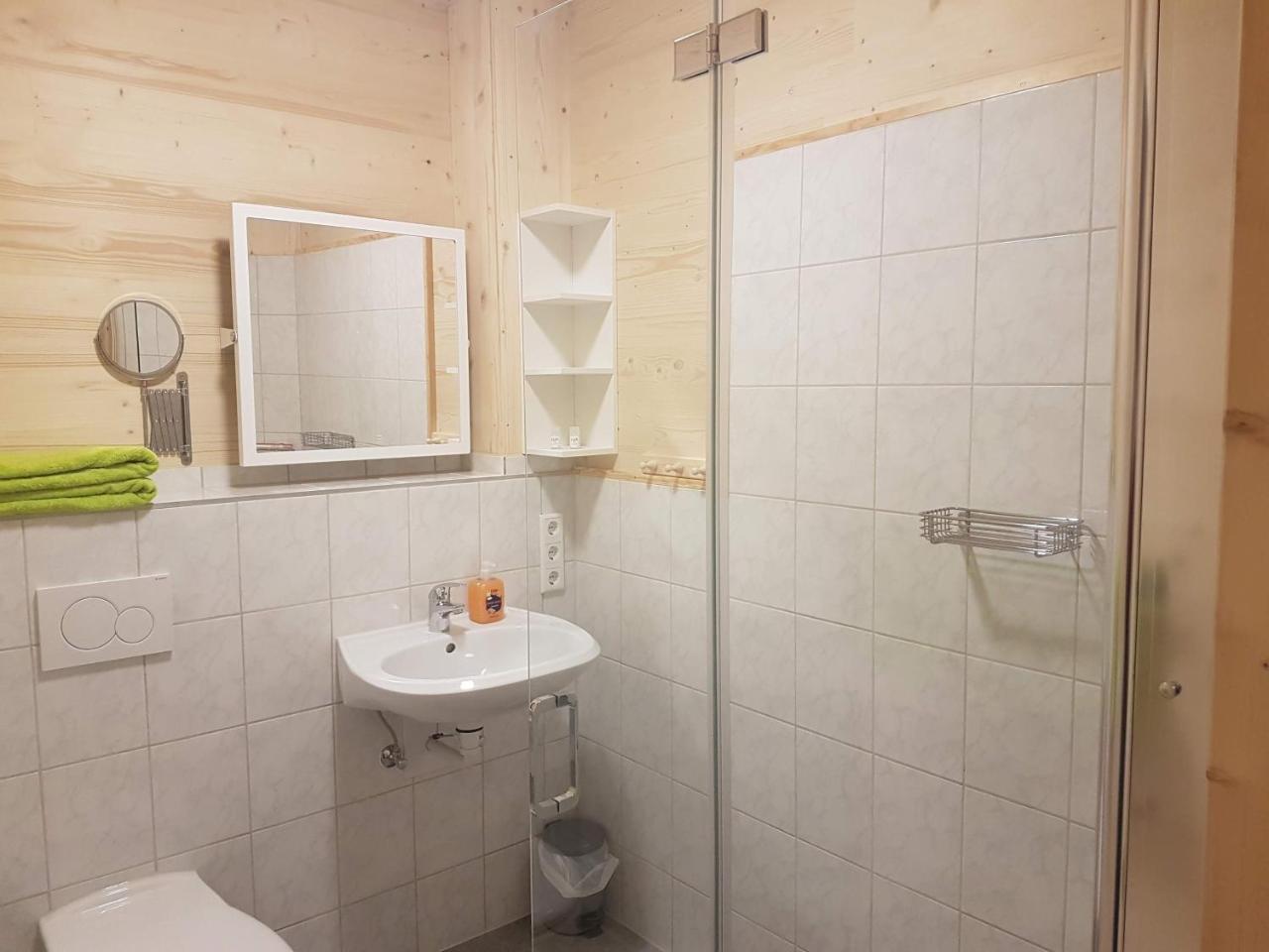 Gaestehaus Am Hahnenkamm Reutte Ngoại thất bức ảnh