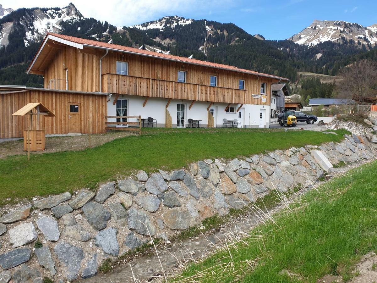Gaestehaus Am Hahnenkamm Reutte Ngoại thất bức ảnh
